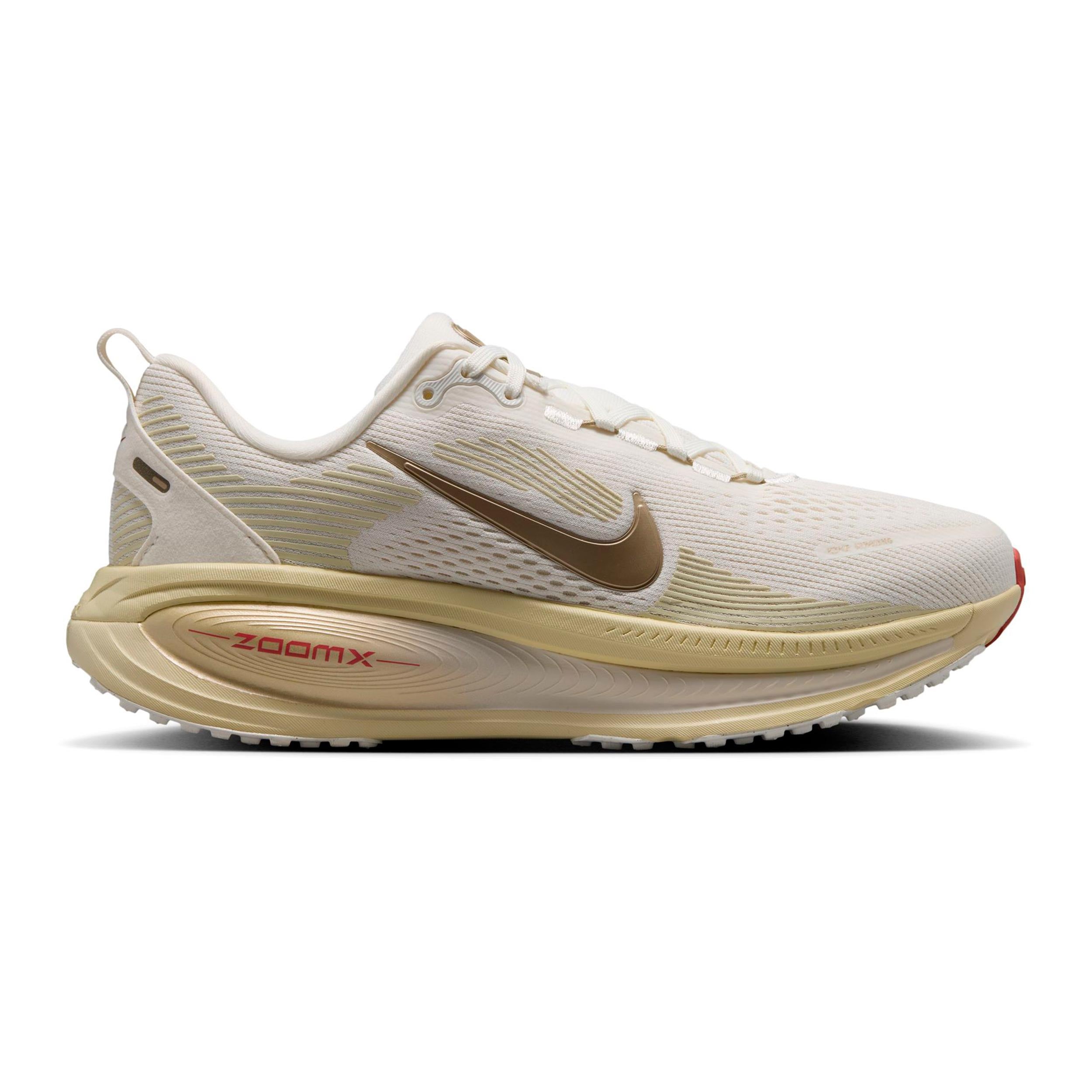 Nike Vomero 18 Neutrale schoen - crème, goud