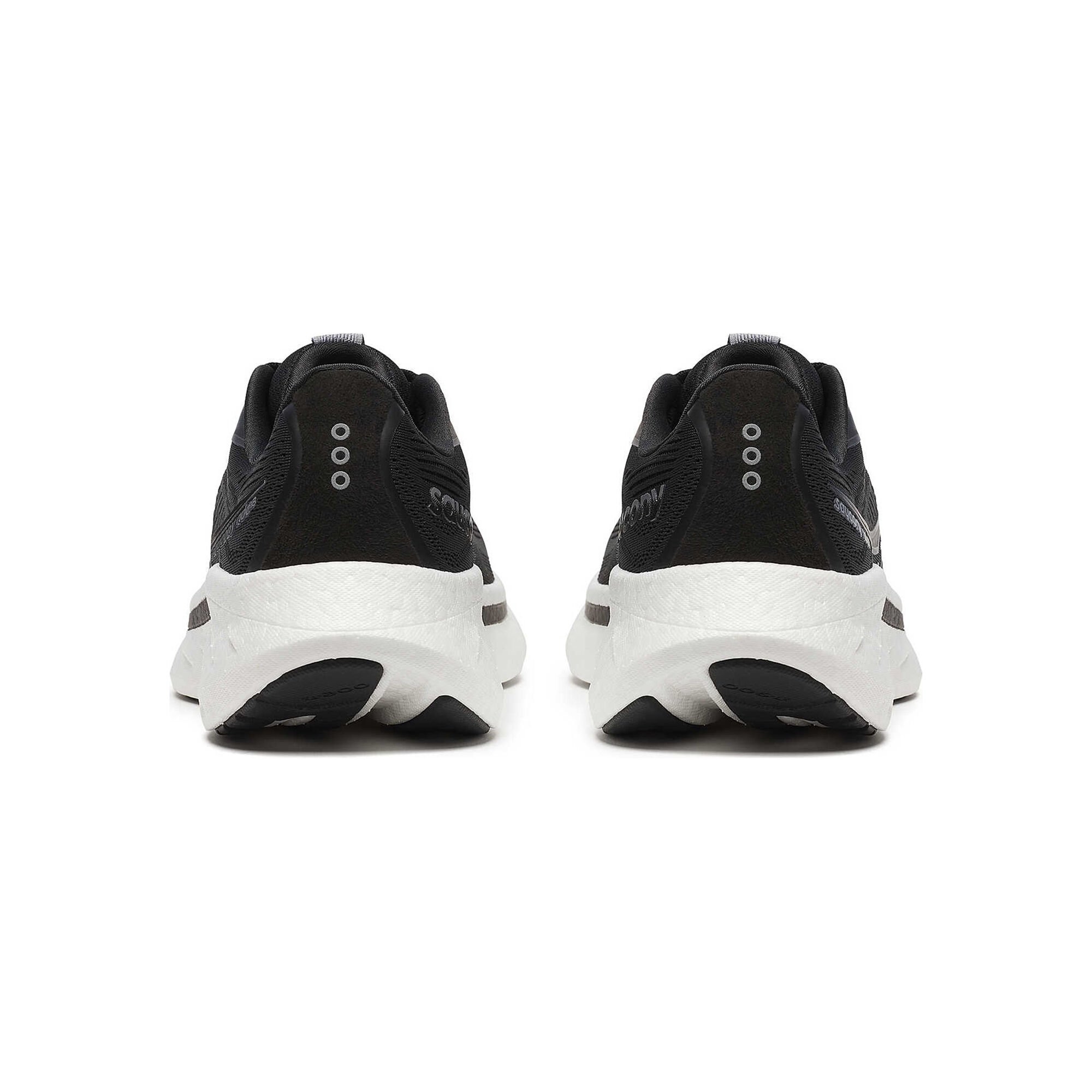 Saucony